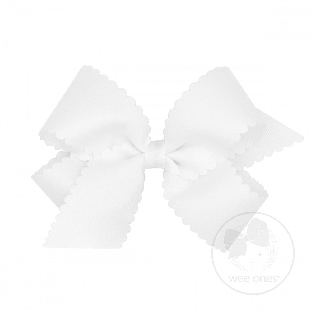 medium scalloped bow - white - Made by McNamara